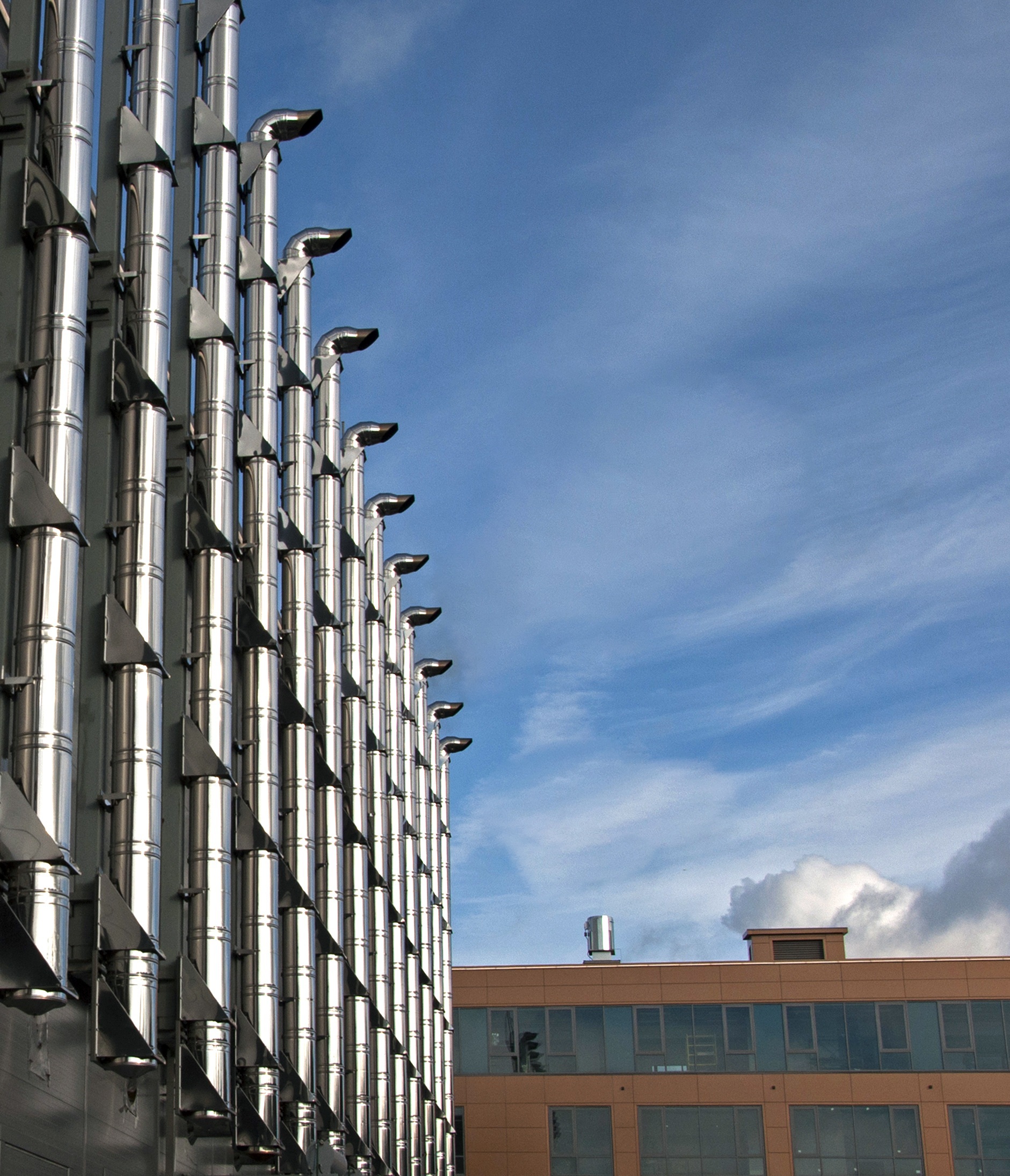 Data centre cooling infrastructure